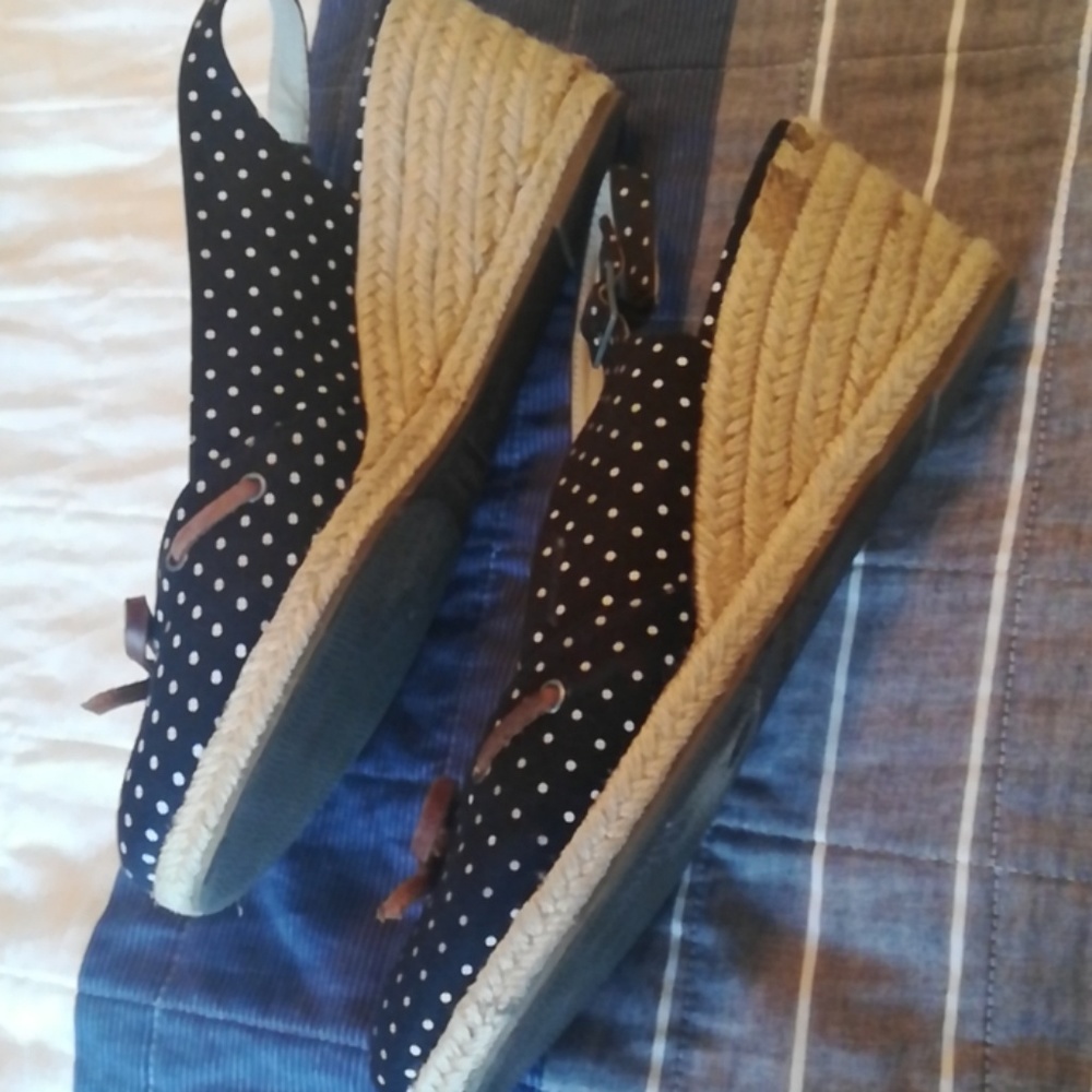 Kelly&Katie polka dot shoes - Picture 3 of 6